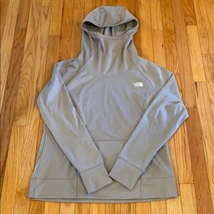 Women’s North Face sweater
